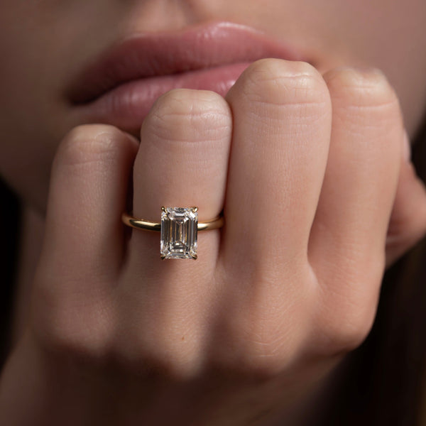 Solitaire-Emerald Lab Grown Diamond Engagement Ring - Solitaire-Oval Lab Grown Diamond Engagement Ring