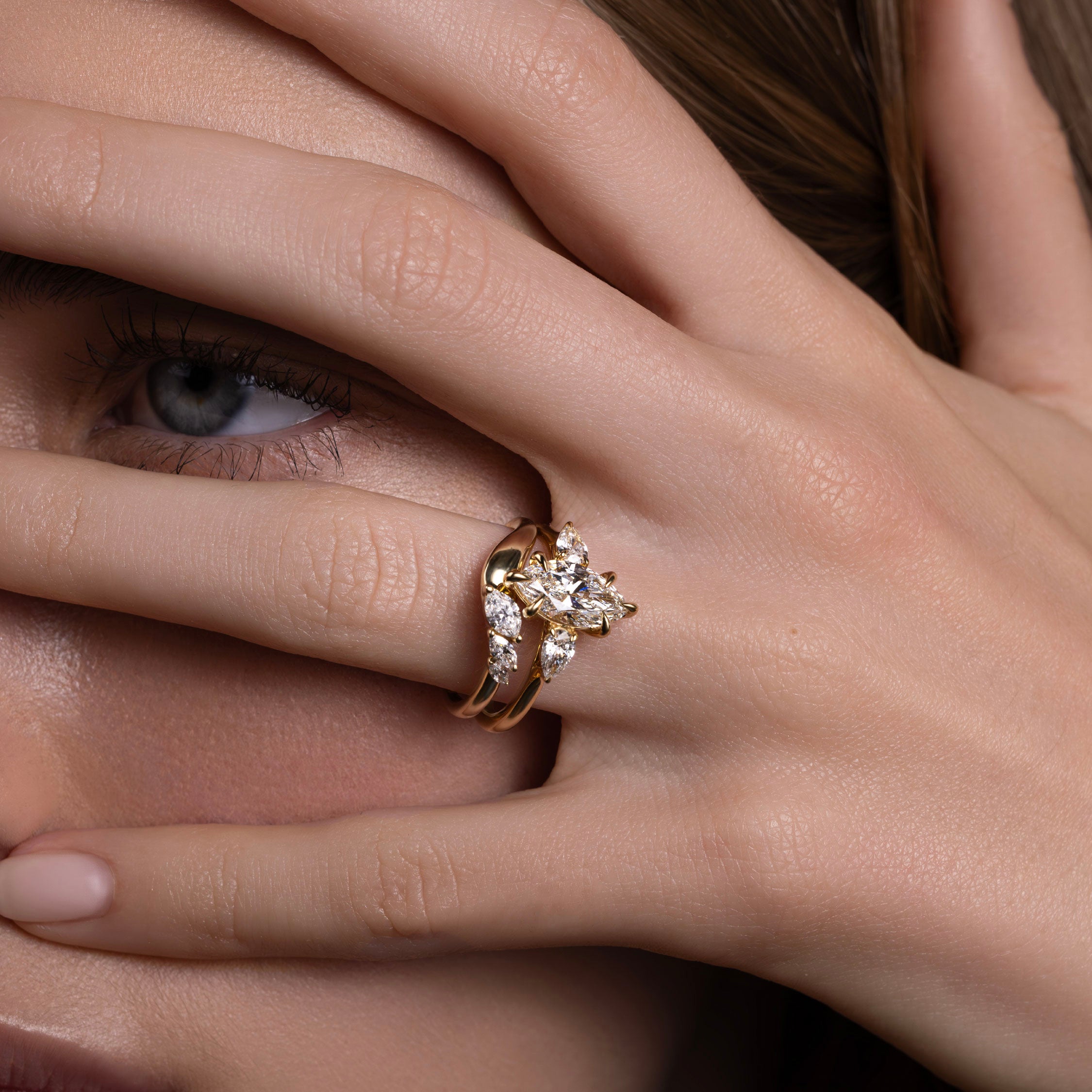 Solitaire-Oval Lab Grown Diamond Engagement Ring