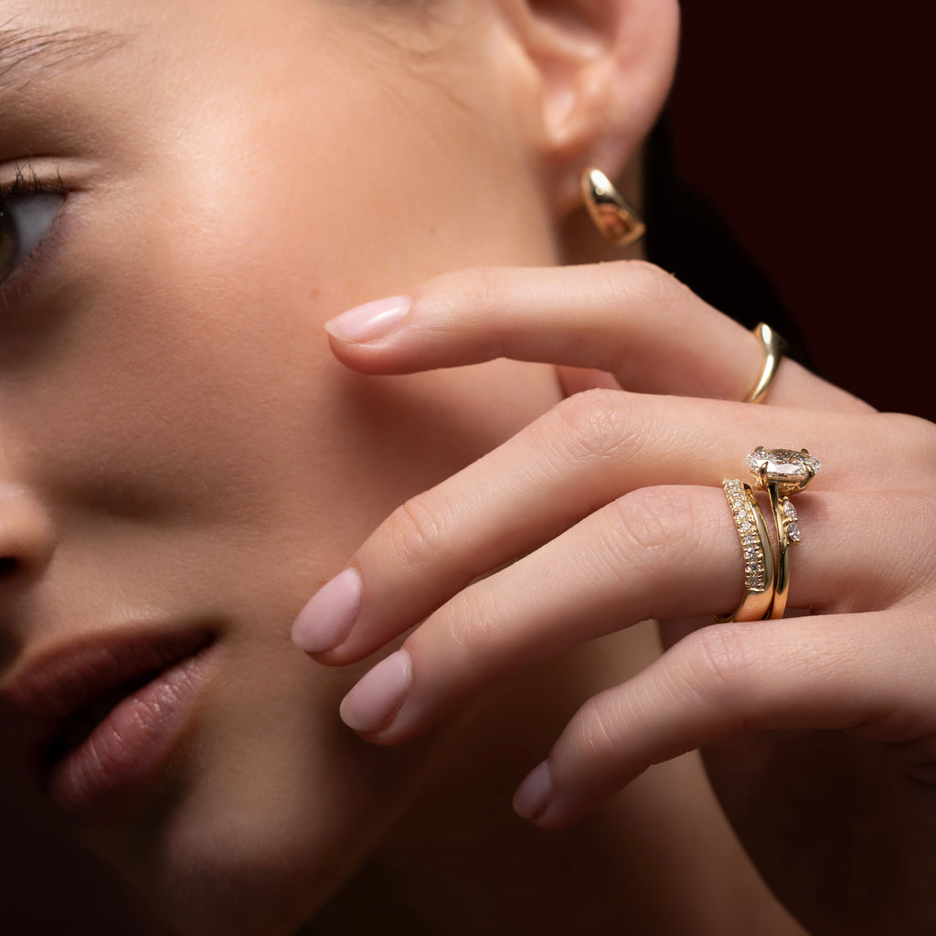 Solitaire-Oval Lab Grown Diamond Engagement Ring