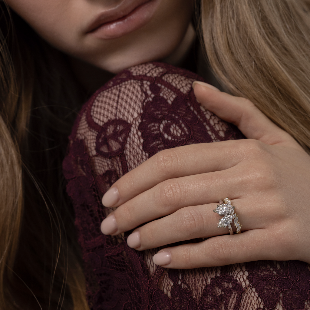 Solitaire-Oval Lab Grown Diamond Engagement Ring