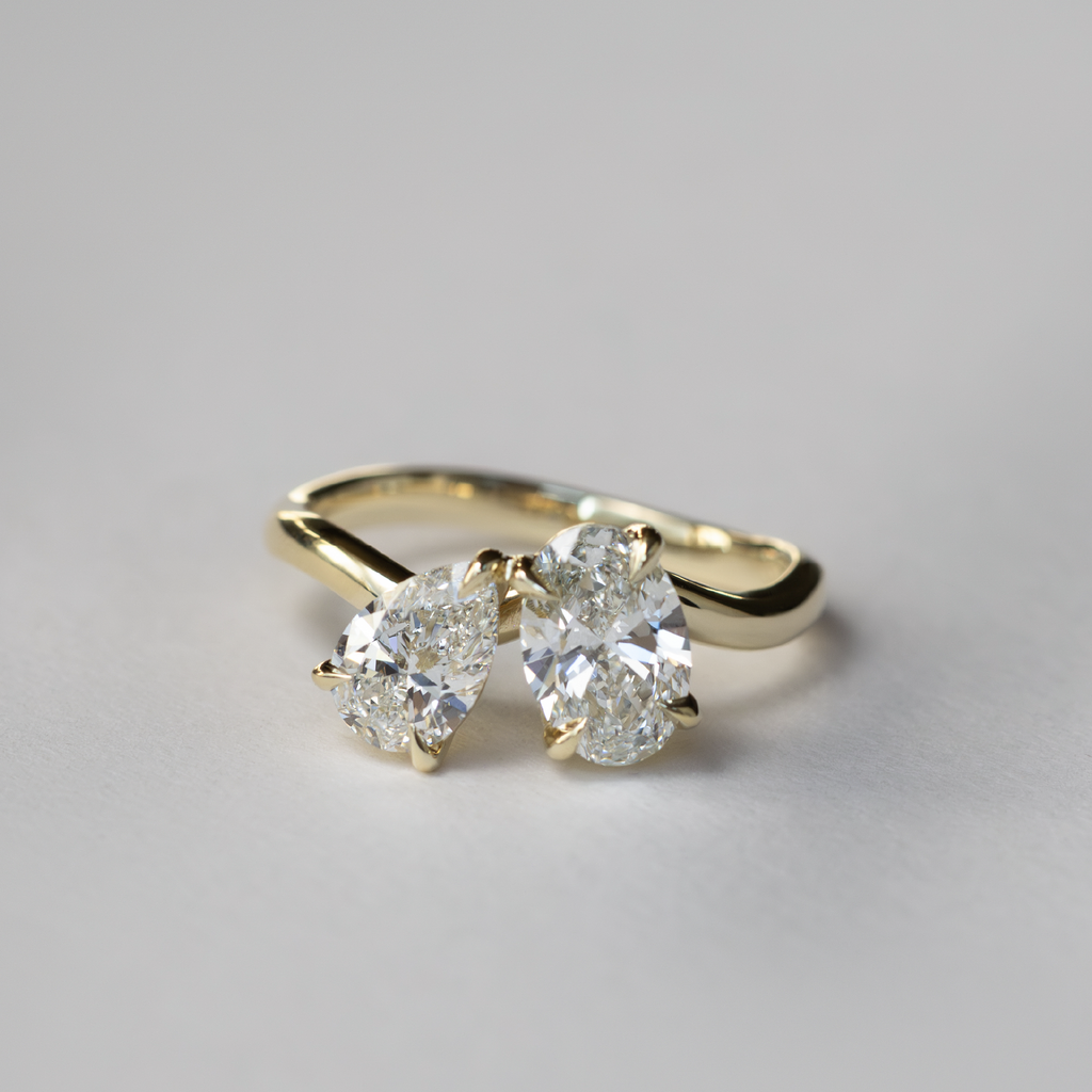 Solitaire- 1.0 CT Oval Moissanite Engagement Ring