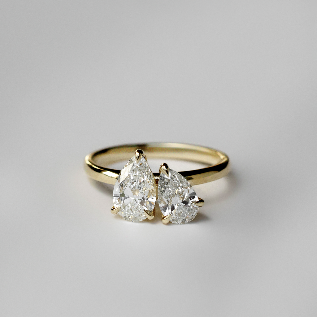 Solitaire-Oval Lab Grown Diamond Engagement Ring