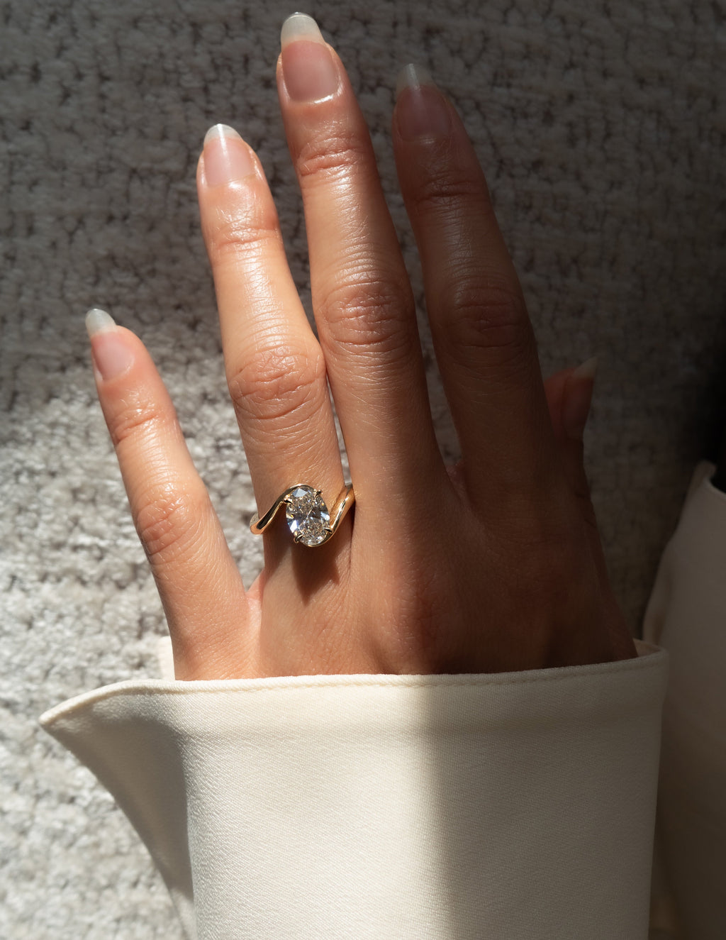 Solitaire-Oval Lab Grown Diamond Engagement Ring