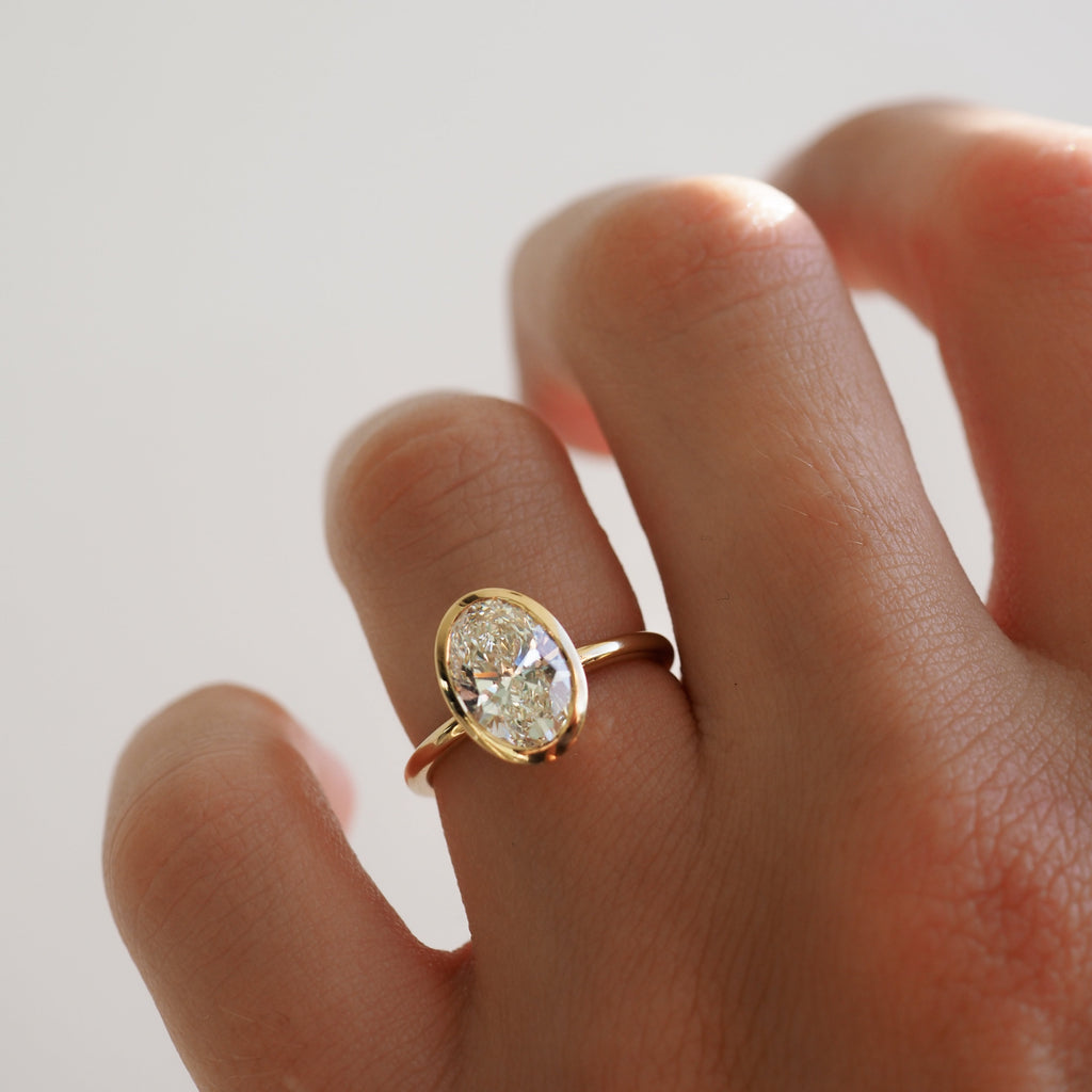 Solitaire-Oval Lab Grown Diamond Engagement Ring