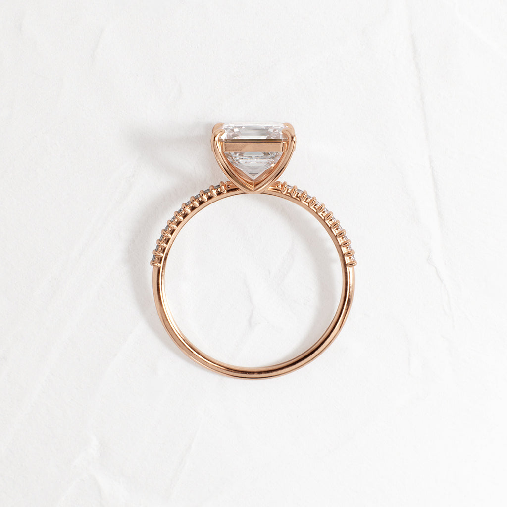 Solitaire-Oval Lab Grown Diamond Engagement Ring