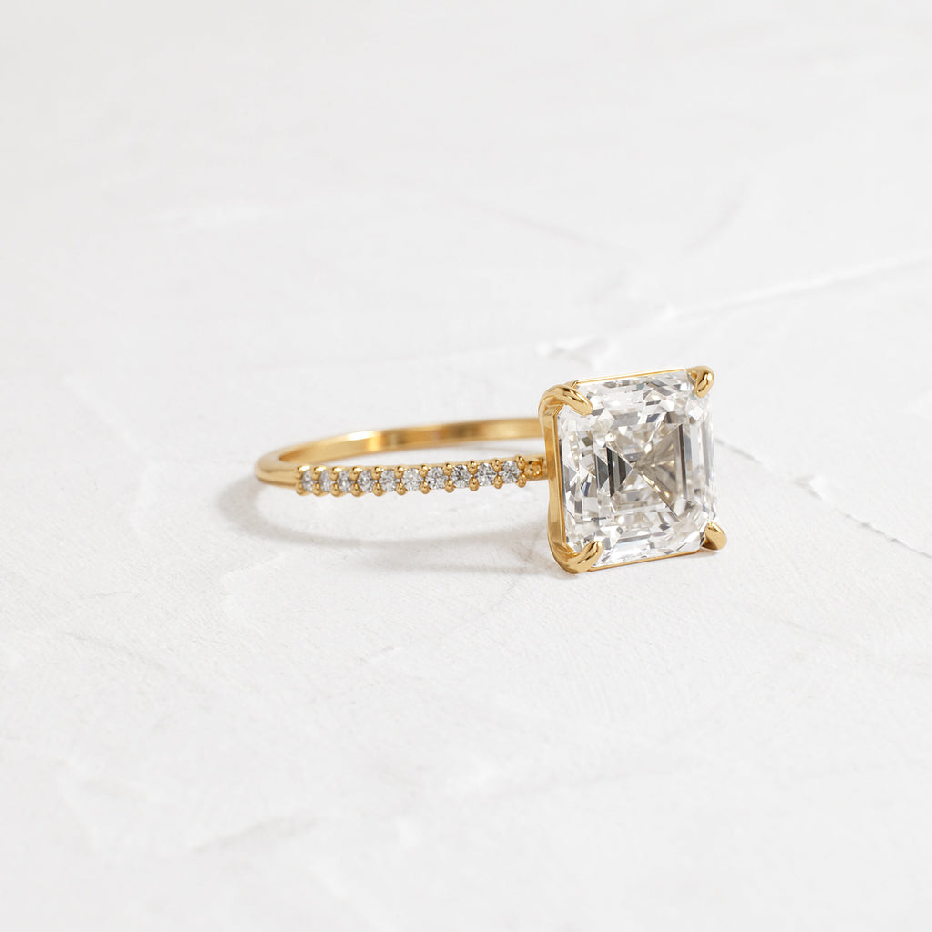 Solitaire-Oval Lab Grown Diamond Engagement Ring