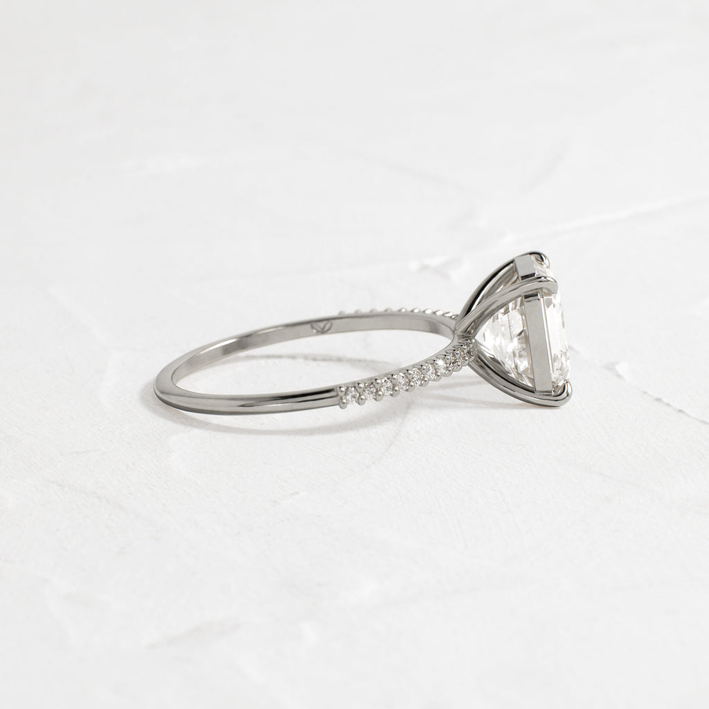 Solitaire-Oval Lab Grown Diamond Engagement Ring