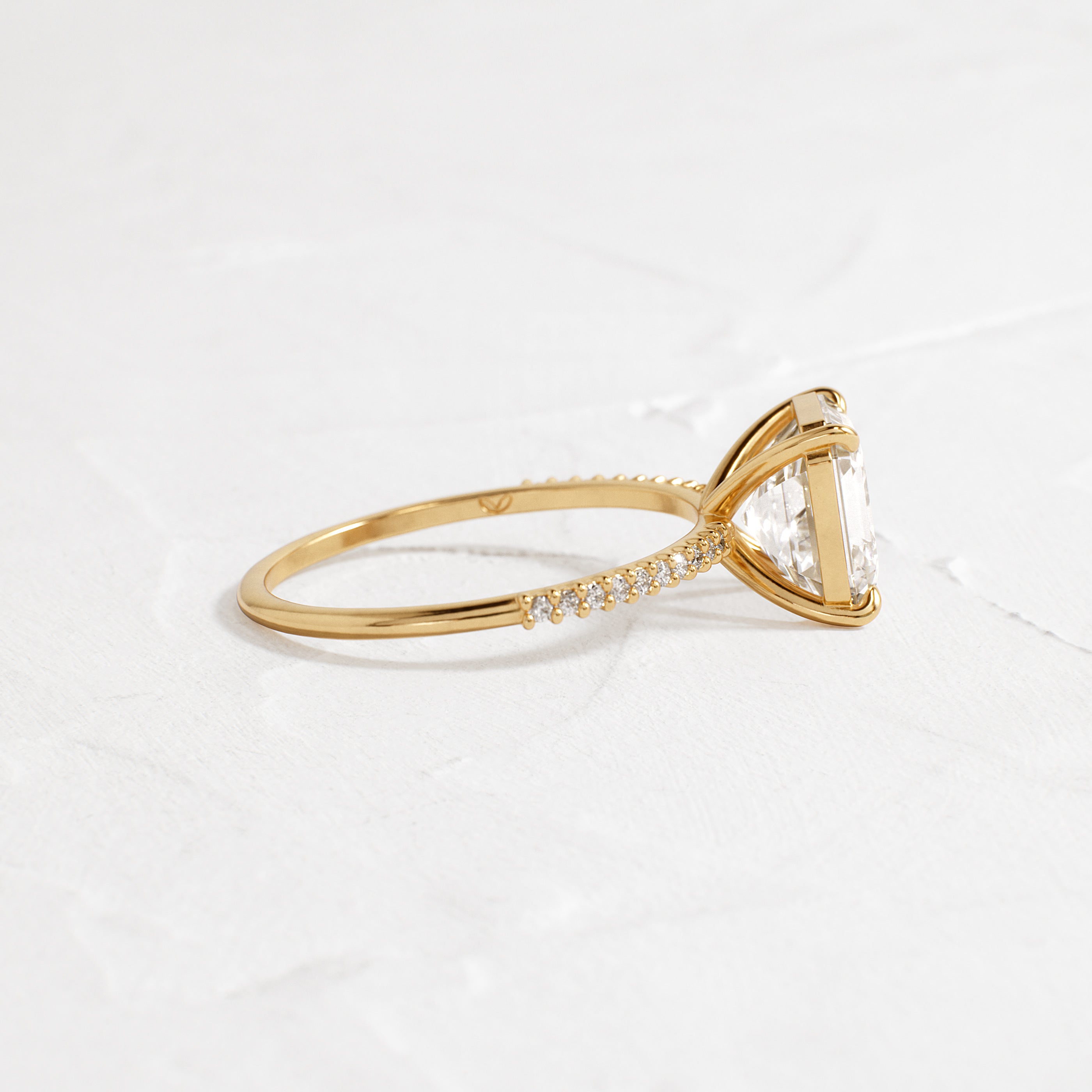 Solitaire-Oval Lab Grown Diamond Engagement Ring