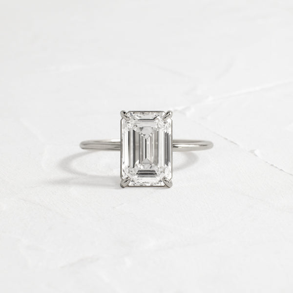 Solitaire-Emerald Lab Grown Diamond Engagement Ring - Solitaire-Oval Lab Grown Diamond Engagement Ring