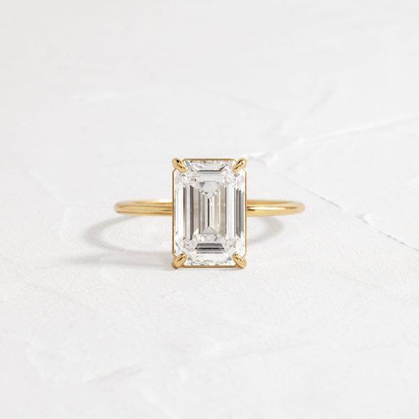 Solitaire-Emerald Lab Grown Diamond Engagement Ring - Solitaire-Oval Lab Grown Diamond Engagement Ring