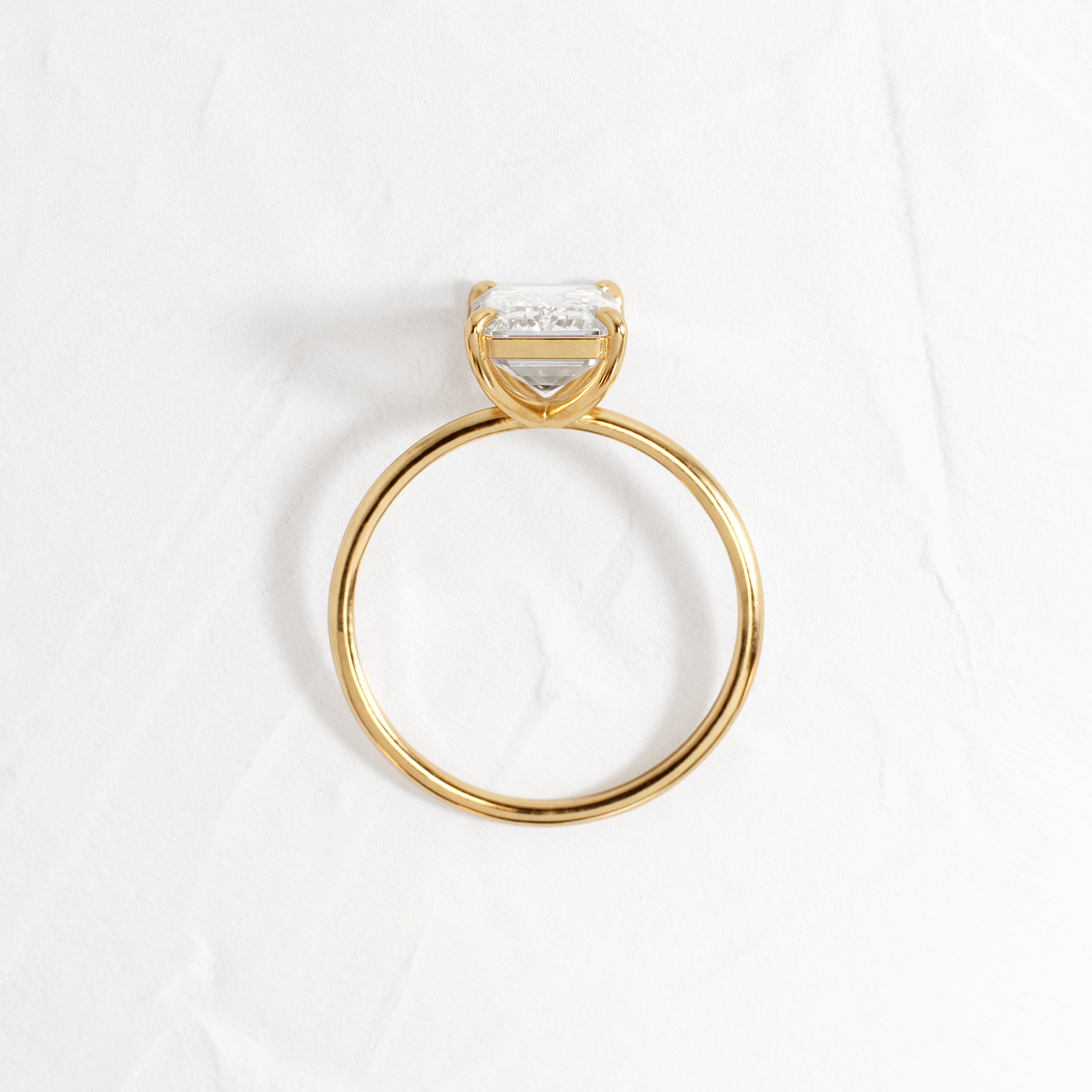 Solitaire-Oval Lab Grown Diamond Engagement Ring