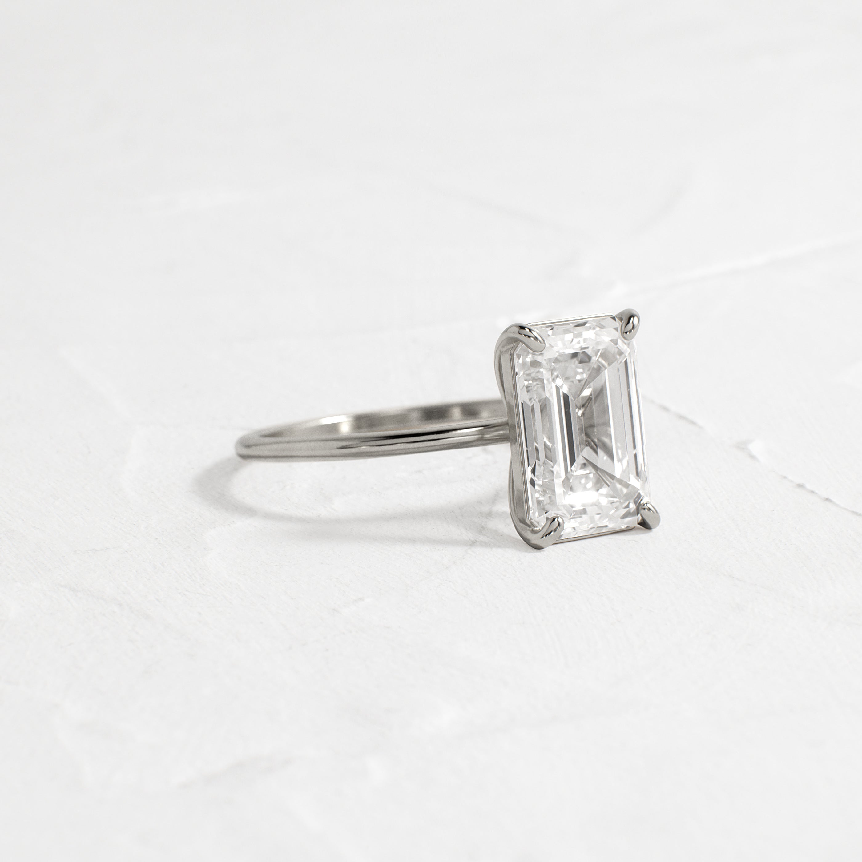 Solitaire-Oval Lab Grown Diamond Engagement Ring
