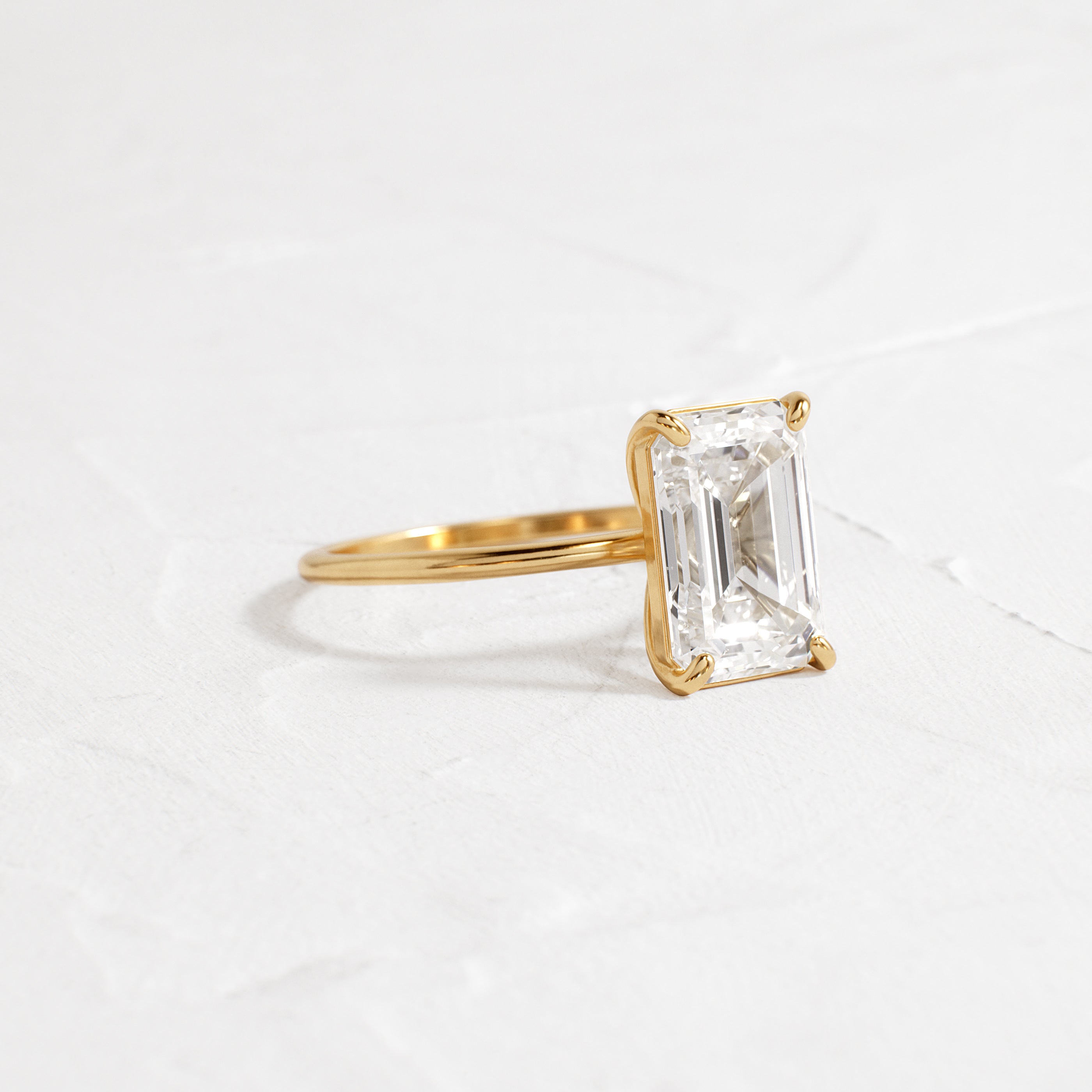 Solitaire-Oval Lab Grown Diamond Engagement Ring