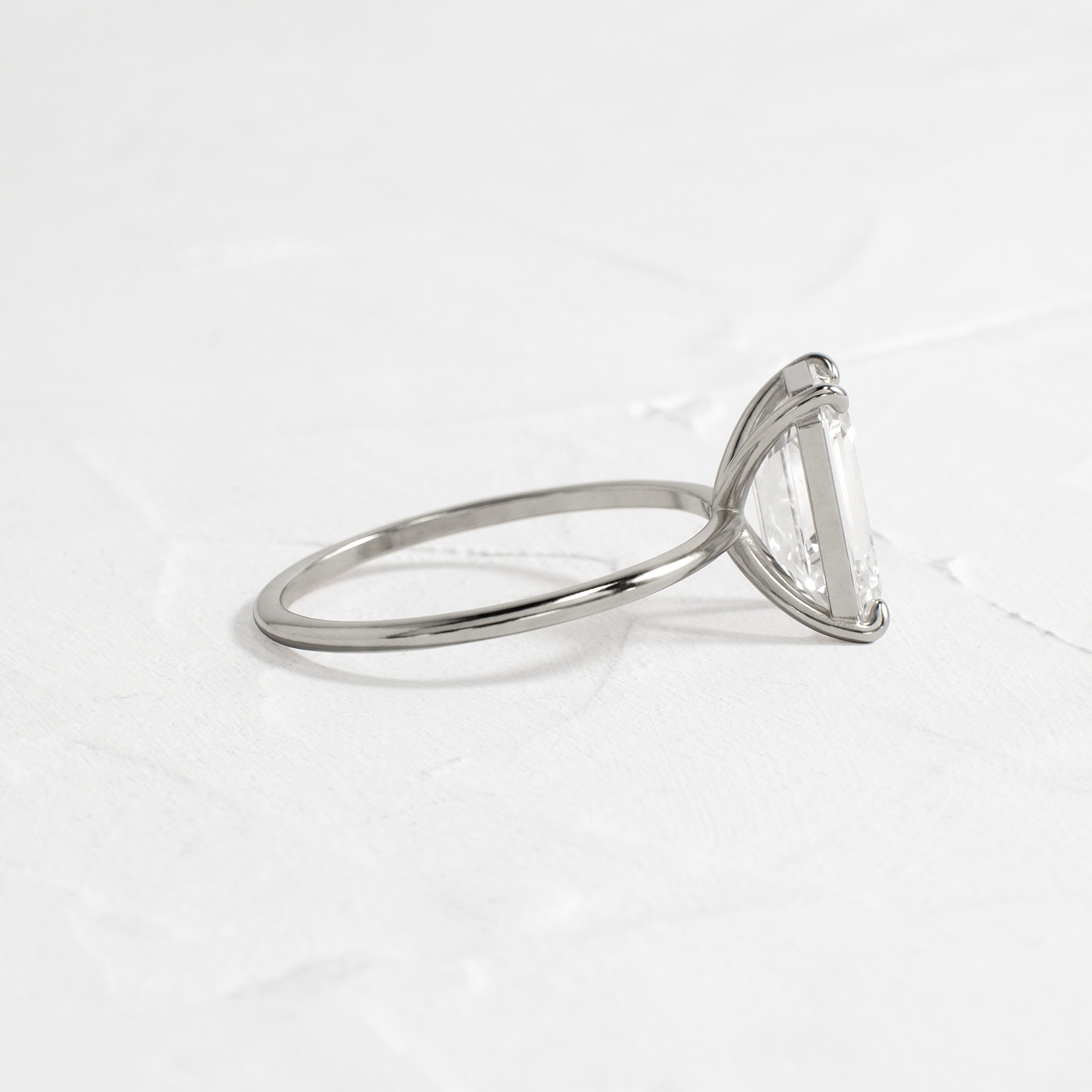 Solitaire-Oval Lab Grown Diamond Engagement Ring