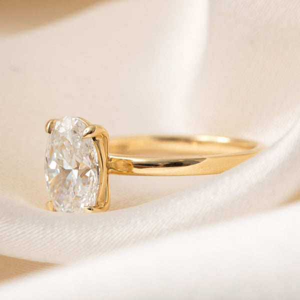 Solitaire-2.5 CT Oval Lab Grown Diamond Engagement Ring - Solitaire-2.5 CT Oval Lab Grown Diamond Engagement Ring