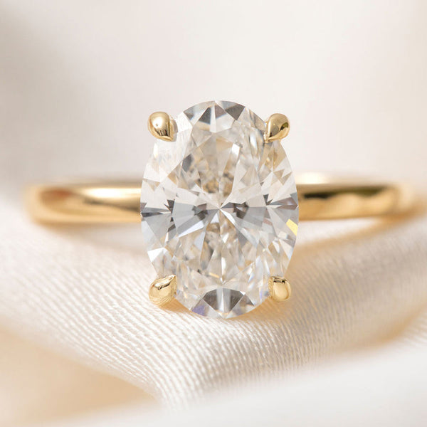 Solitaire-2.5 CT Oval Lab Grown Diamond Engagement Ring - Solitaire-2.5 CT Oval Lab Grown Diamond Engagement Ring
