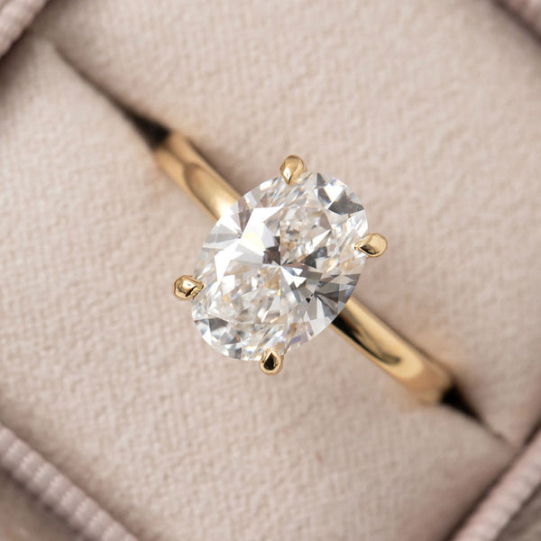 Solitaire-2.5 CT Oval Lab Grown Diamond Engagement Ring - Solitaire-2.5 CT Oval Lab Grown Diamond Engagement Ring