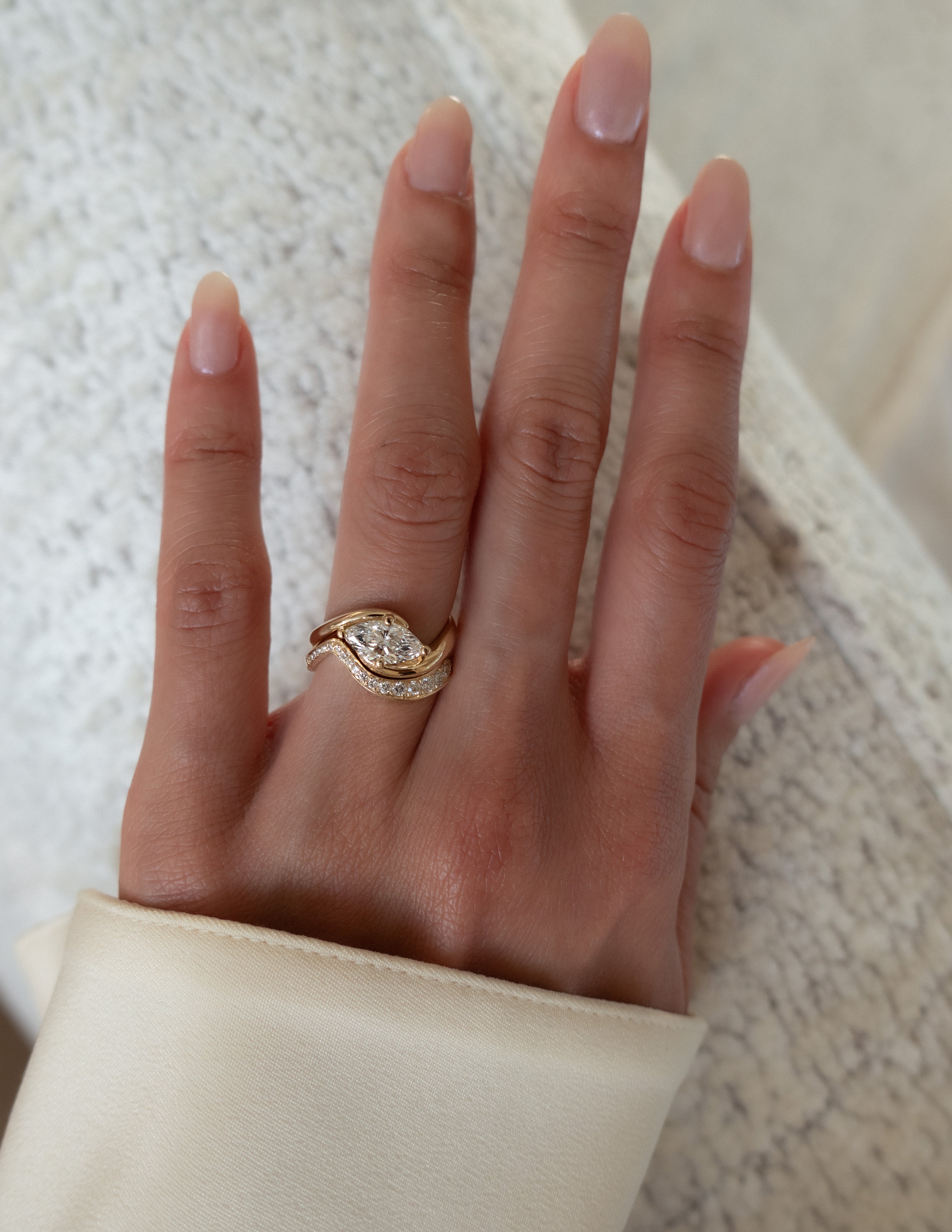 Solitaire Rapture & Pave Band- Oval Lab Grown Diamond Bridal Set
