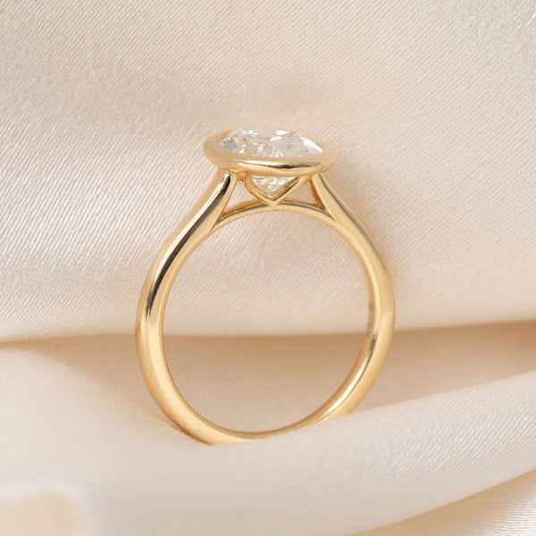 Solitaire & Bezel-2.0 CT Oval Lab Grown Diamond Engagement Ring - Solitaire & Bezel-2.0 CT Oval Lab Grown Diamond Engagement Ring