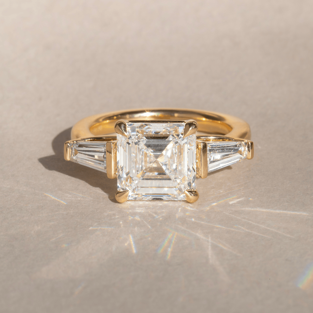 Solitaire-Oval Lab Grown Diamond Engagement Ring