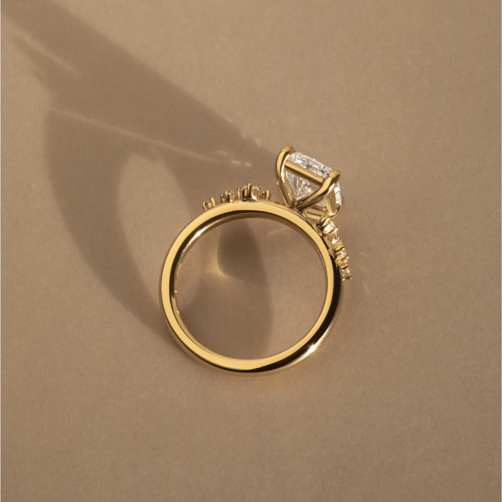Solitaire-Oval Lab Grown Diamond Engagement Ring