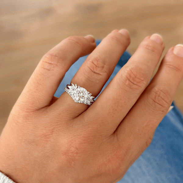 Cluster-Round Lab Grown Diamond Engagement Ring - Solitaire-Oval Lab Grown Diamond Engagement Ring