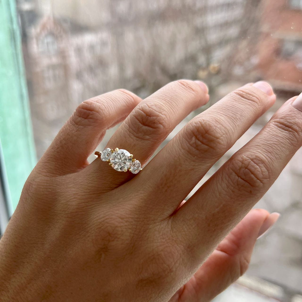 Solitaire-Oval Lab Grown Diamond Engagement Ring
