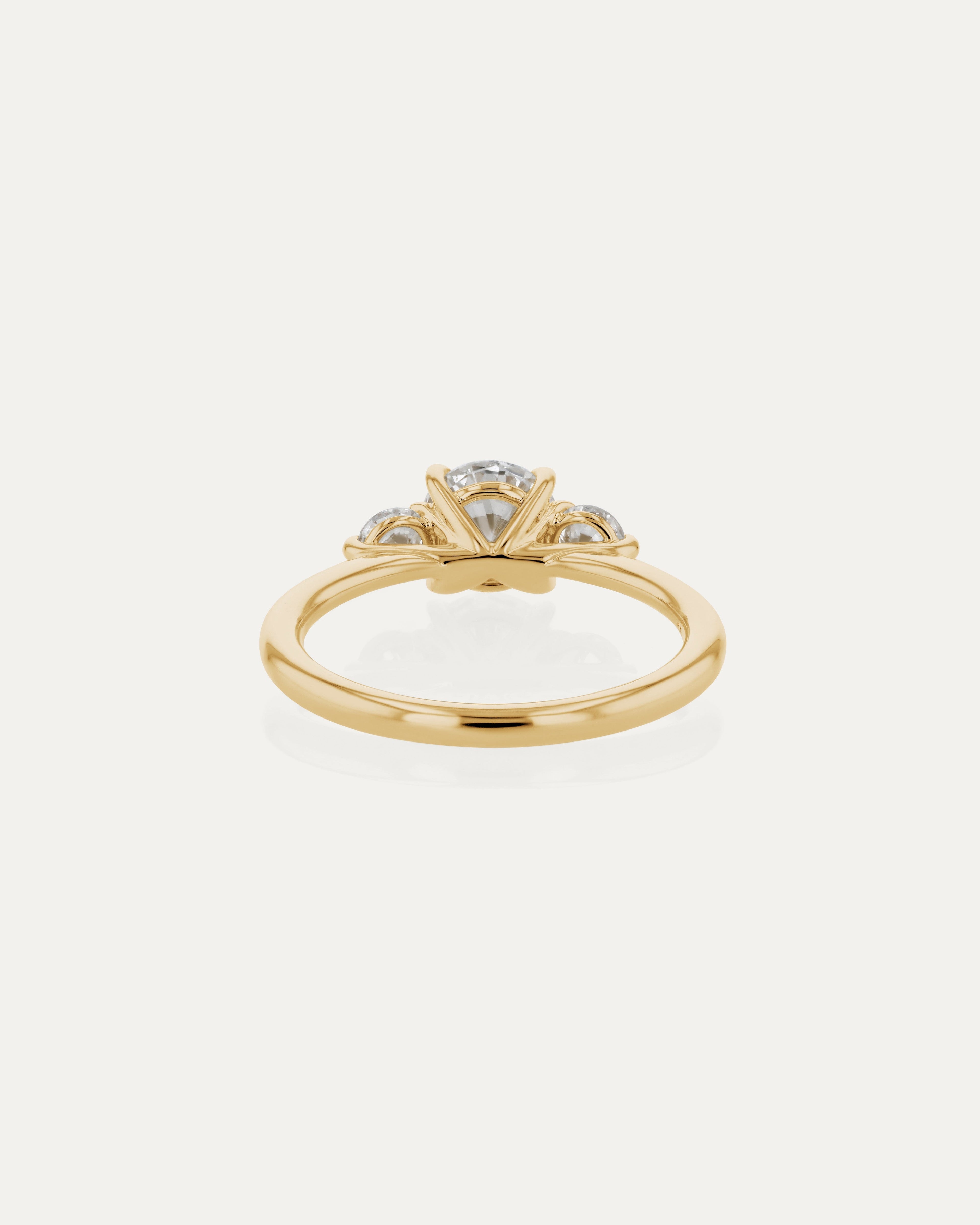 Solitaire-Oval Lab Grown Diamond Engagement Ring