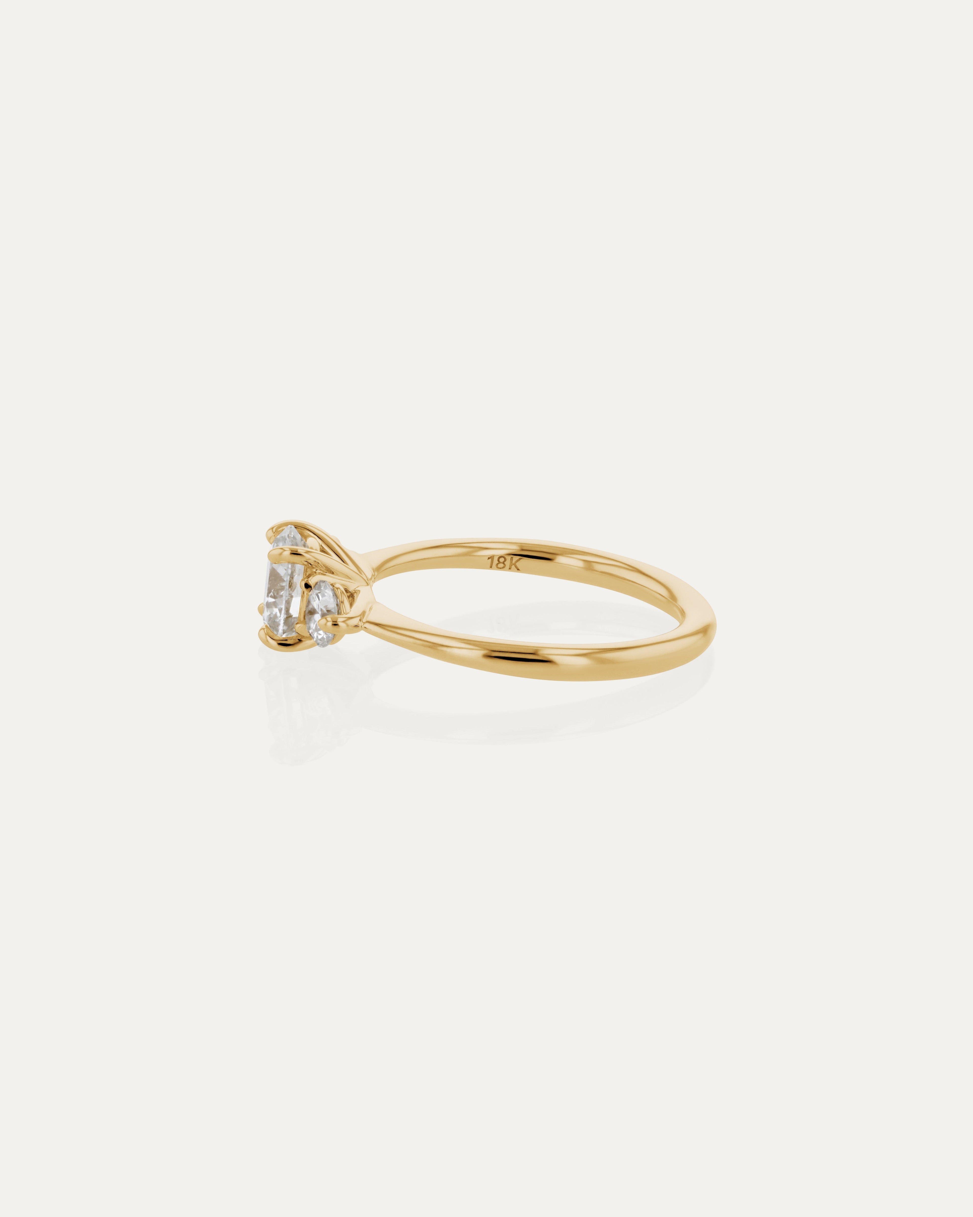 Solitaire-Oval Lab Grown Diamond Engagement Ring