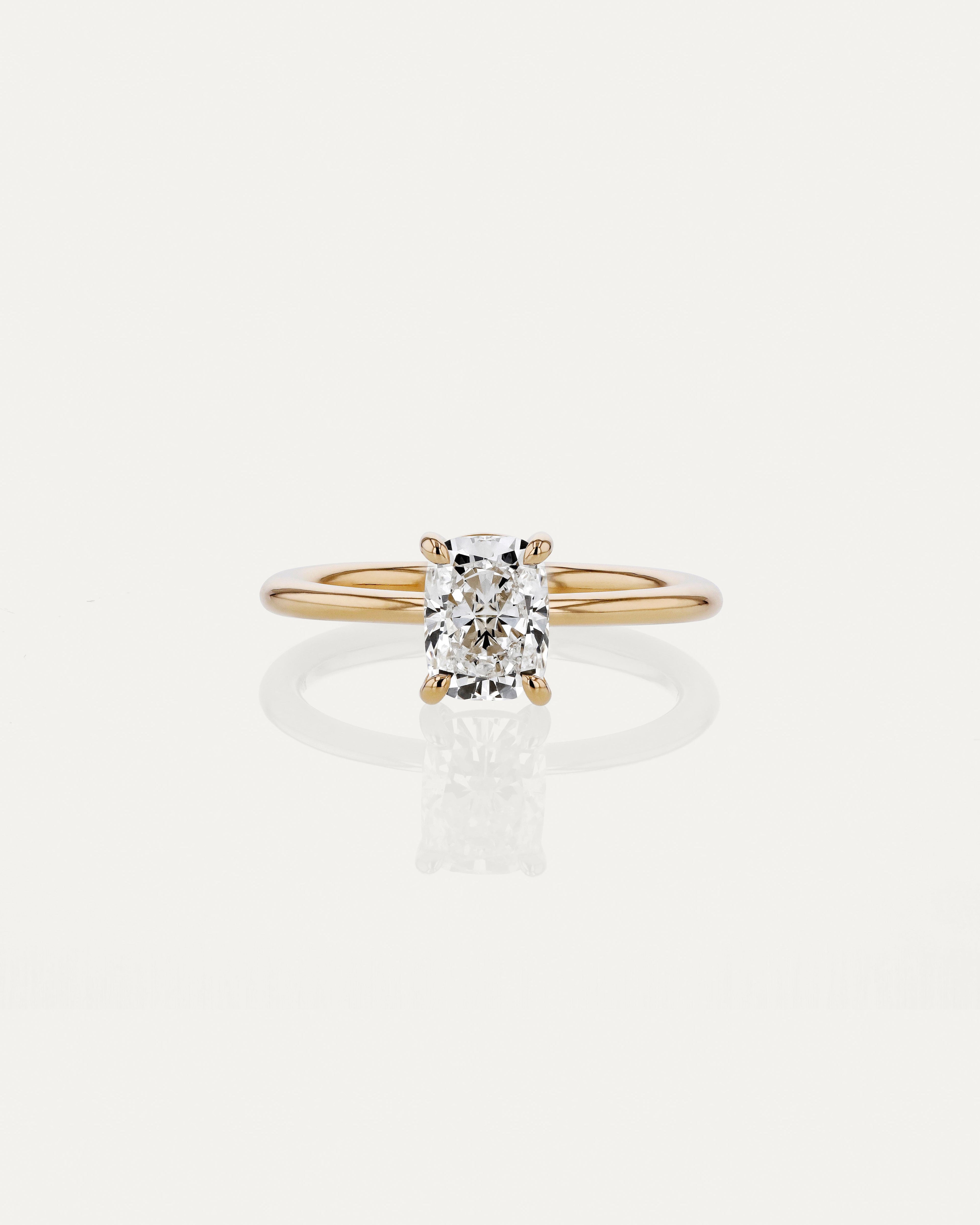 Solitaire-Oval Lab Grown Diamond Engagement Ring